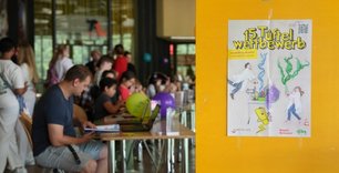 Ausstellung der Tüftelwettbewerbseinreichungen bei der Tüftelpreisverleihung