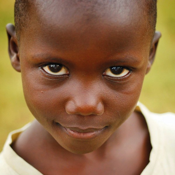 afrikanisch aussehendes Kind