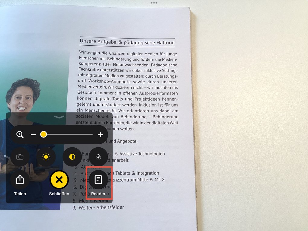 Lupen-App mit aktivierter Reader-Funktion